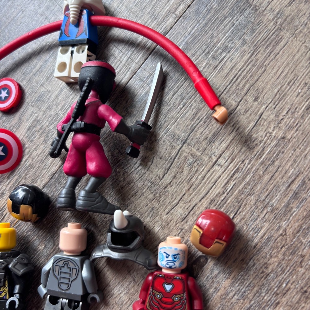 LEGO Marvel Super Heroes Minifigure Vehicle Lot spider man Captain America - Picture 12 of 12